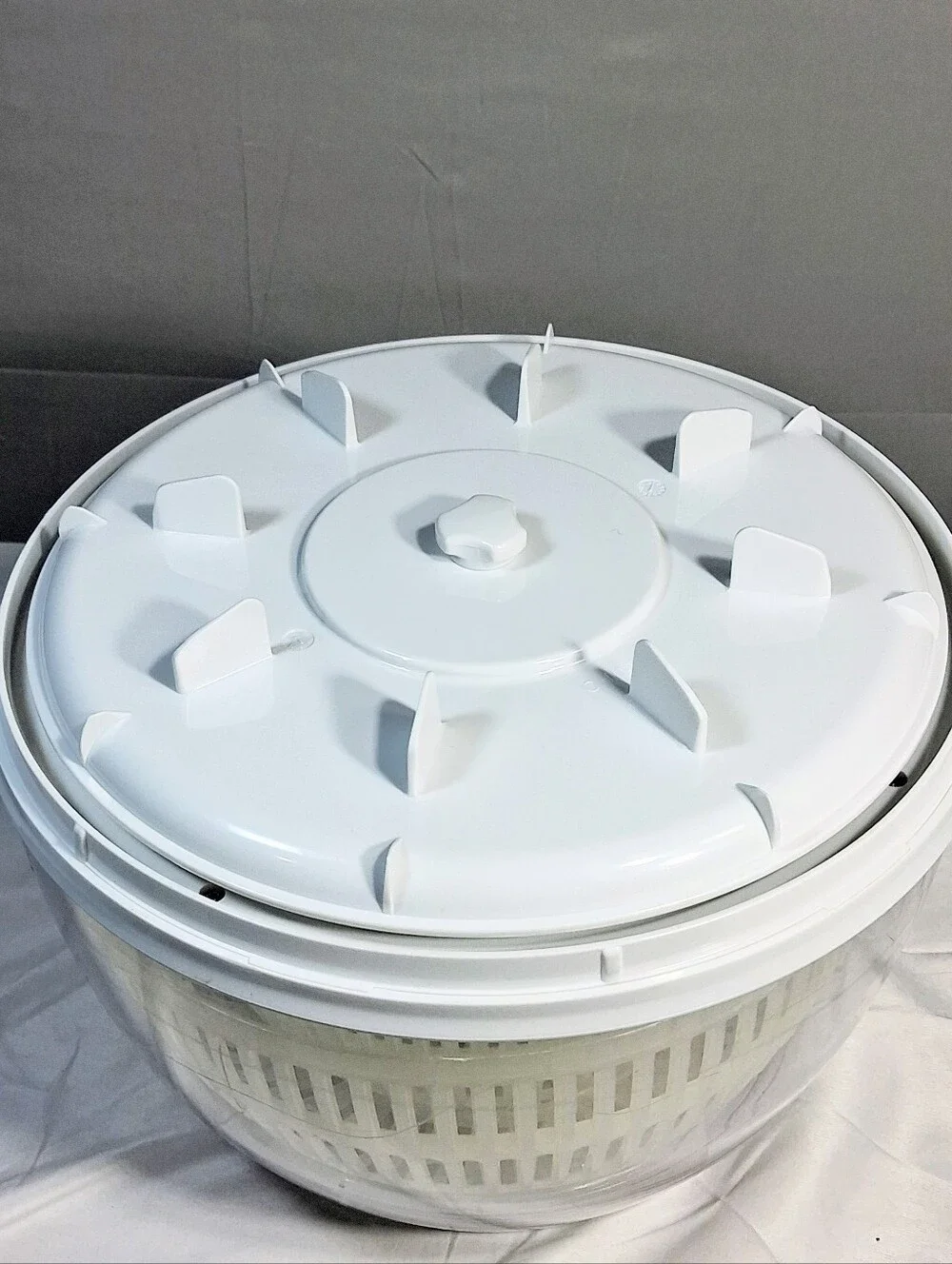 Pampered Chef baskets touch bowls